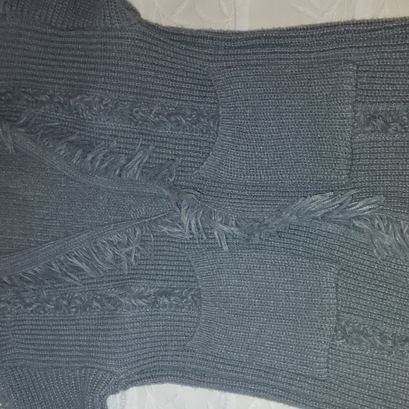 Chunky Cable Knit Long Sweater - Picture 10 of 10